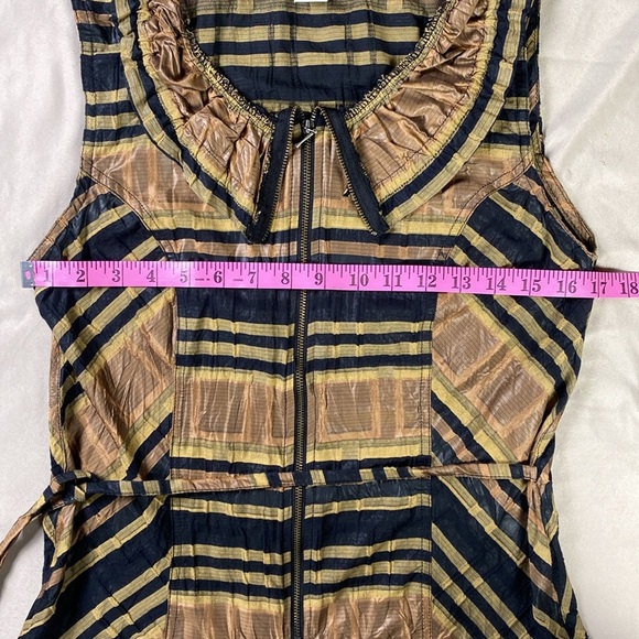 Ruffle Collar Sleeveless Striped Statement Top Black Brown Size Medium Bold Chic - Picture 6 of 10
